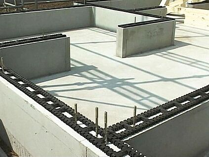 防湿措置「基礎パッキン」