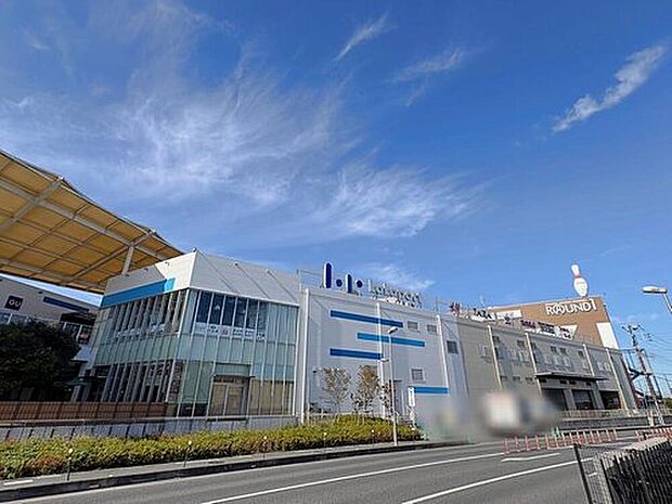 ららぽーと新三郷店(約2,000m)