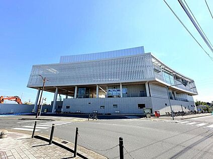 八潮市役所 1100m(徒歩14分/自転車5分)