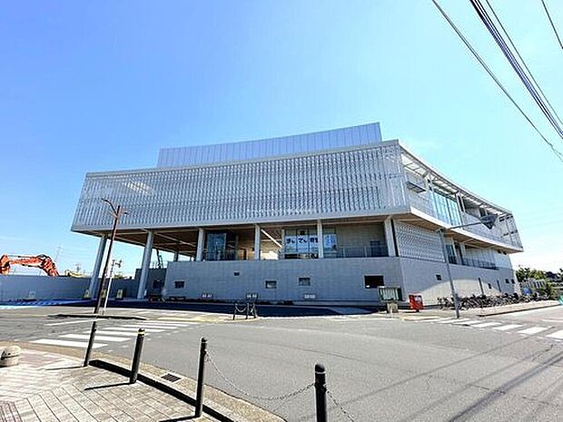 八潮市役所(約1,100m)