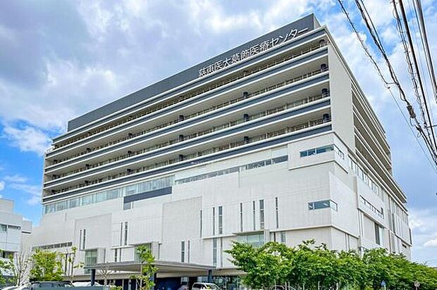 東京慈恵会医科大学葛飾医療センター(約1,200m)