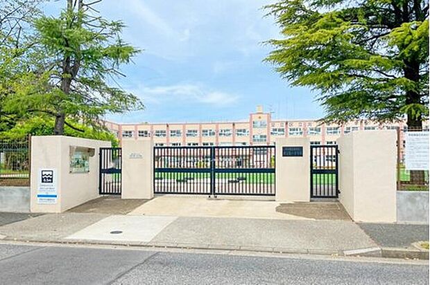 足立区立渕江第一小学校（約260m）