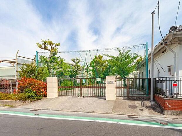 葛飾区立水元小学校（約400m）