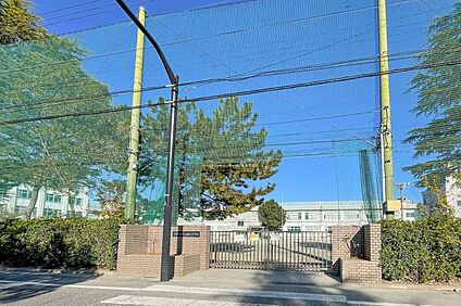 江戸川区立小岩第三中学校 1100ｍ(徒歩14分)