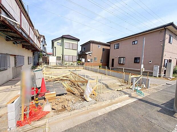【現地外観写真】≪内覧以外にも資金計画やライフプランに寄り添ったご提案をいたします♪≫日暮里・舎人ライナー「谷在家」駅歩4分☆スーパーやコンビニなどの買い物施設が充実の立地です◎