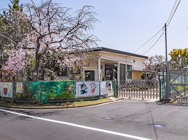八潮市立伊草保育所(約1,100m)