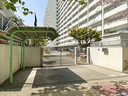 堀江第二保育園 550m(徒歩7分)