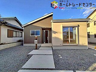 飯田グループホールディングス　リーブルガーデン阿久比町北海道　全７棟 外観