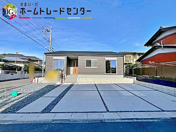 東郷町白鳥1丁目、全2棟(写真2号棟)
ご好評につき残り1棟!
完成済み物件につき、ご案内可能です♪
ぜひ現地にて実際の建物・日当たり・周辺環境等ご確認下さい♪
お問い合わせはお気軽に♪