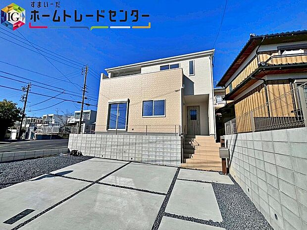 【現地外観写真】瀬戸市萩山台５丁目　限定１棟
堂々完成しました☆ご案内可能です♪
ご見学はホームトレードセンター株式会社まで、お気軽に♪