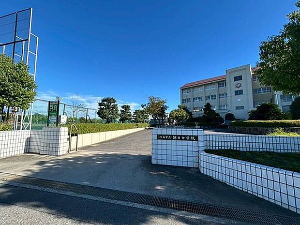 刈谷市立朝日中学校(約1,120m)