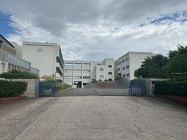 東海市立加木屋中学校（約1,700m）