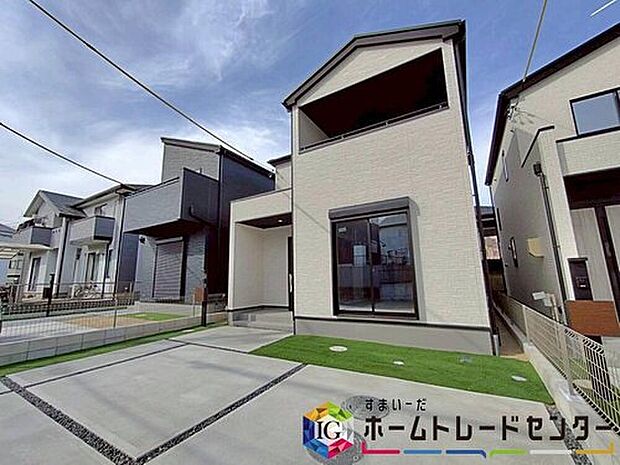 【庭】２号棟　お庭スペース☆
お庭がございます☆
マンションにはない戸建てならではのメリットです！
好きなお花でお庭をいっぱいに♪