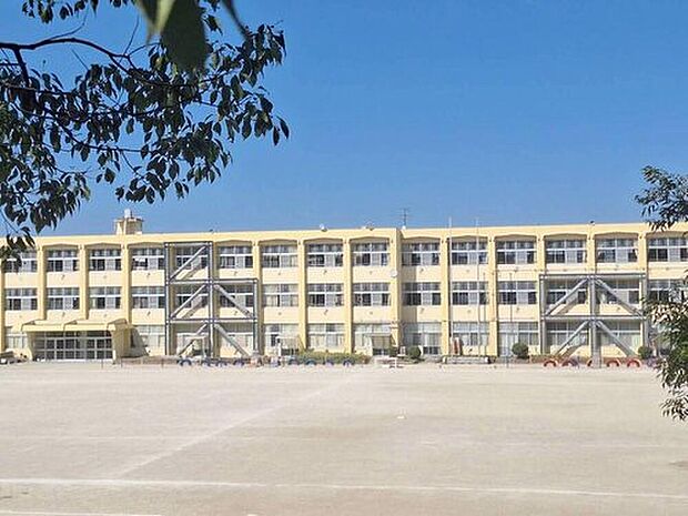 瀬戸市立幡山西小学校（約1,600m）