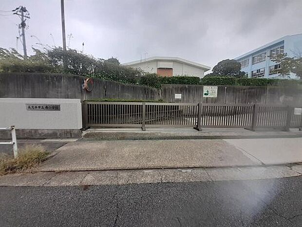 長久手市立南小学校（約1,000m）