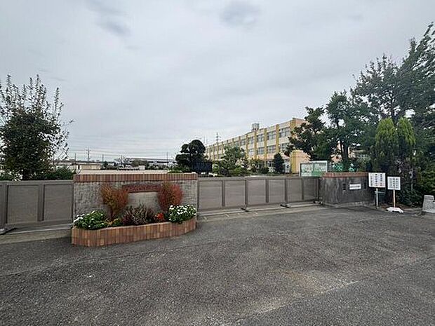 小牧市立小木小学校(約370m)