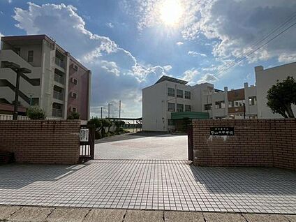 名古屋市立守山北中学校 1287ｍ(徒歩17分)
