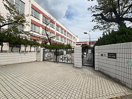 名古屋市立西山小学校 700ｍ(徒歩9分)