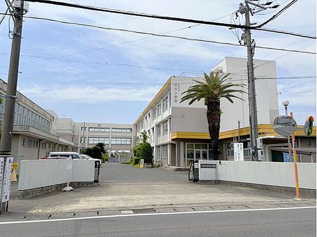 小牧市立村中小学校（約1,500m）