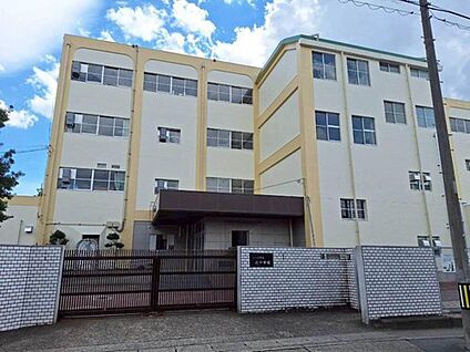 名古屋市立北中学校 1300ｍ(徒歩17分)