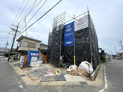 販売現地