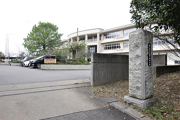 龍ケ崎中学校（約1,900m）