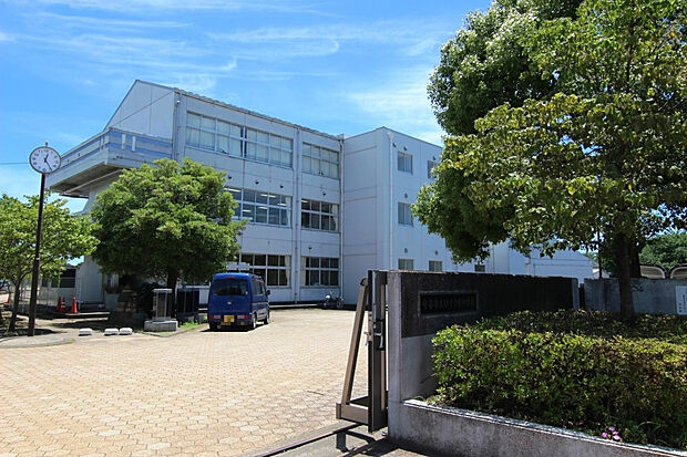 けやき台中学校（約1,200m）
