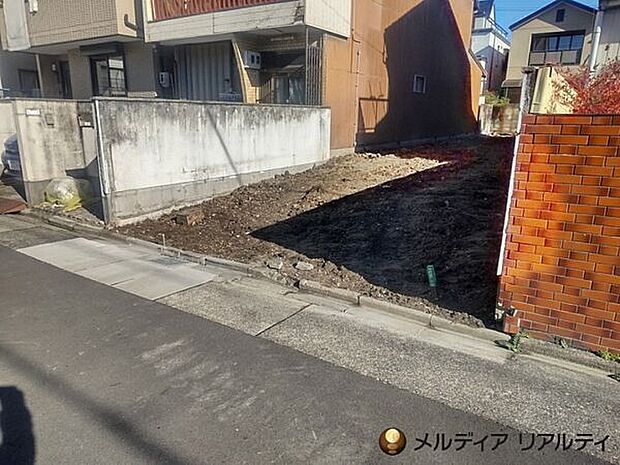 現地（土地）
