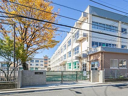 江戸川区立篠崎第二小学校 937m
