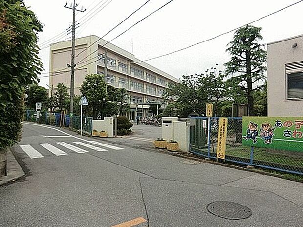 柏市立旭小学校(約165m)