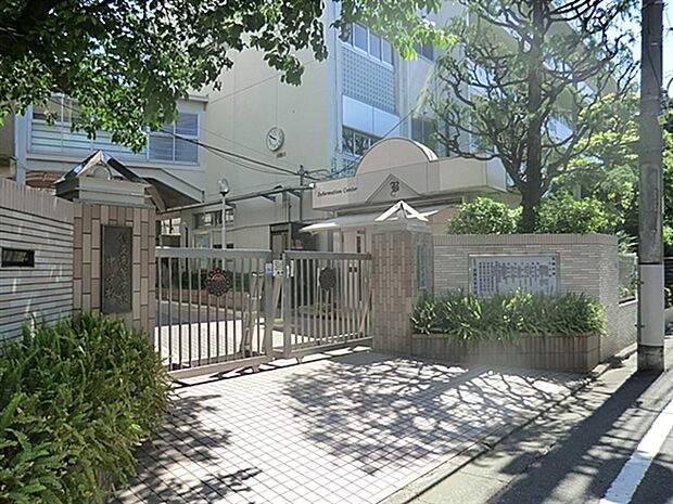 文教大学学園幼稚園（約238m）