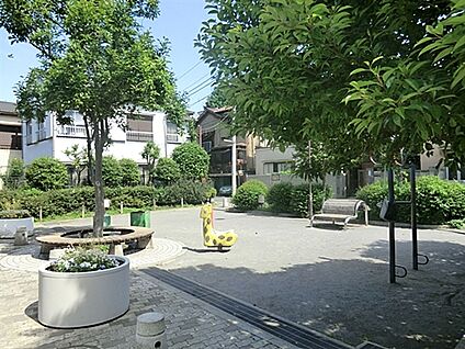源氏前保育園 528m