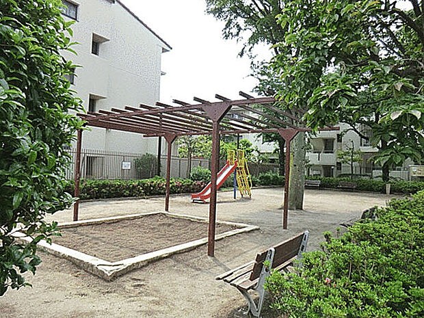 高松六丁目児童遊園(約255m)