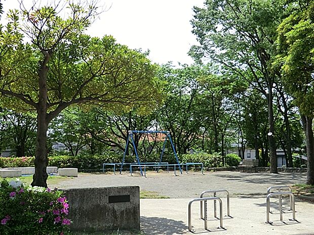 鴨志田第三公園(約382m)