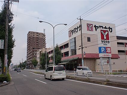 ヤマナカ安田店 628m