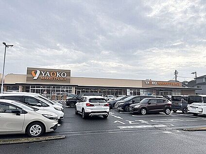 ヤオコー 市川新田店 580m