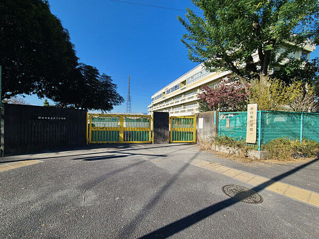 国分寺市立第二小学校（約674m）