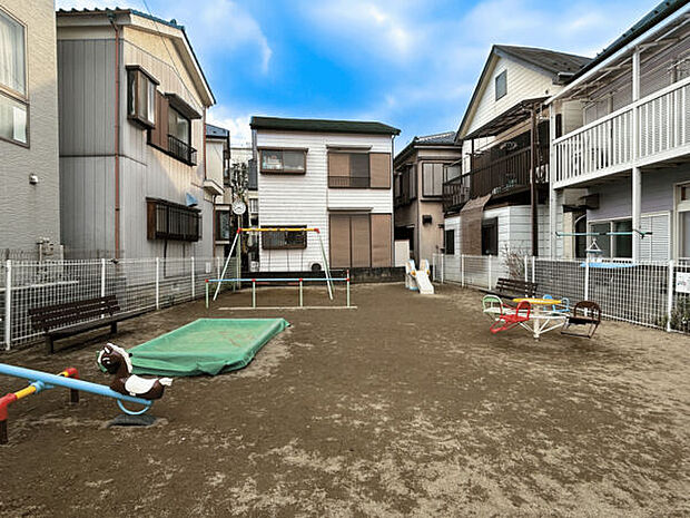 鳩ヶ谷本町一丁目公園(約1,209m)