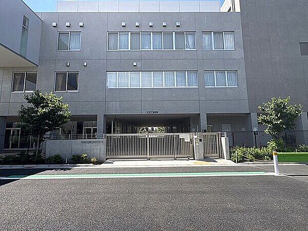 杉並区立富士見丘小学校（約561m）