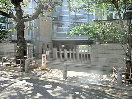 品川区立荏原第五中学校 131m