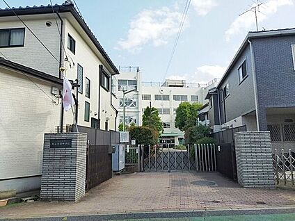 練馬区立大泉学園中学校 1299m