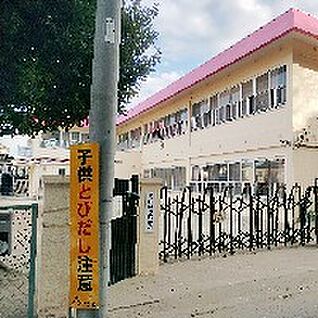 あけぼの保育園 1667m