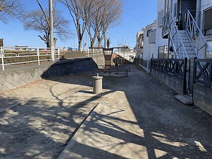 館児童遊園地 779m