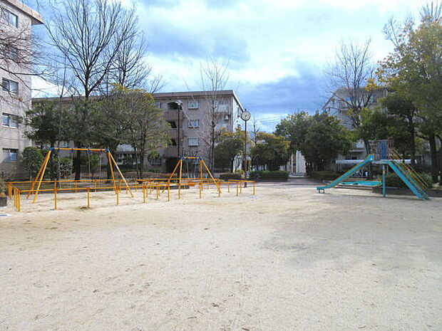 鍋屋上野公園（約1,390m）
