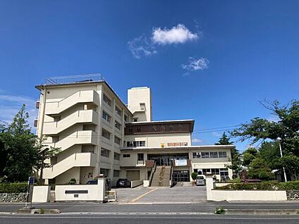 越谷市立大相模中学校 700m