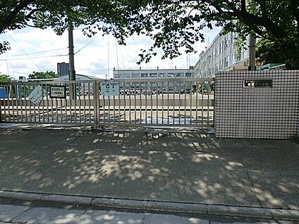 足立区立東栗原小学校 242m