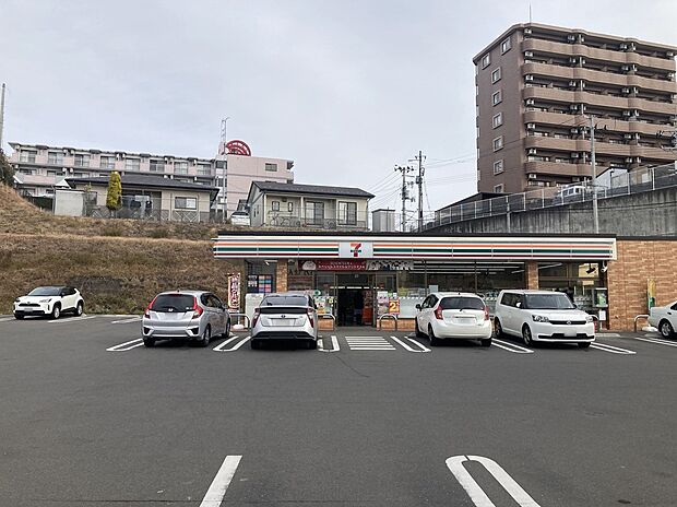 セブンイレブン仙台泉本田町店（約830m）