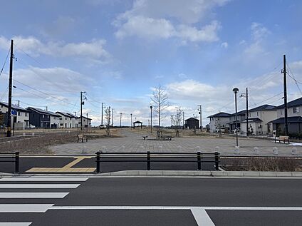 朝日一丁目東公園 400m