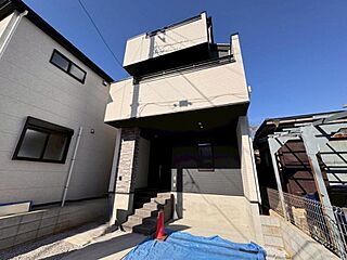 板橋区赤塚2丁目　☆オン・オフ問わず、楽しみが広がるポジションの邸☆ 外観