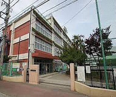 杉並区立馬橋小学校 294m